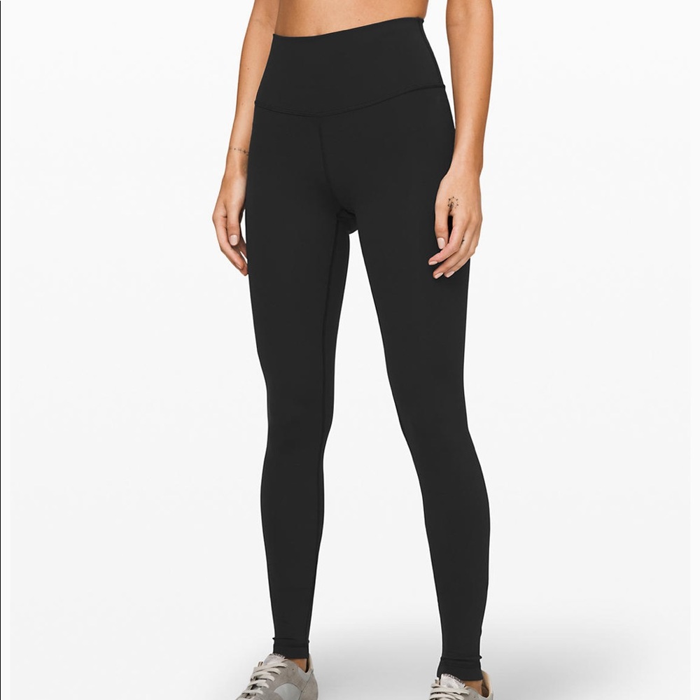 Lululemon wunder under